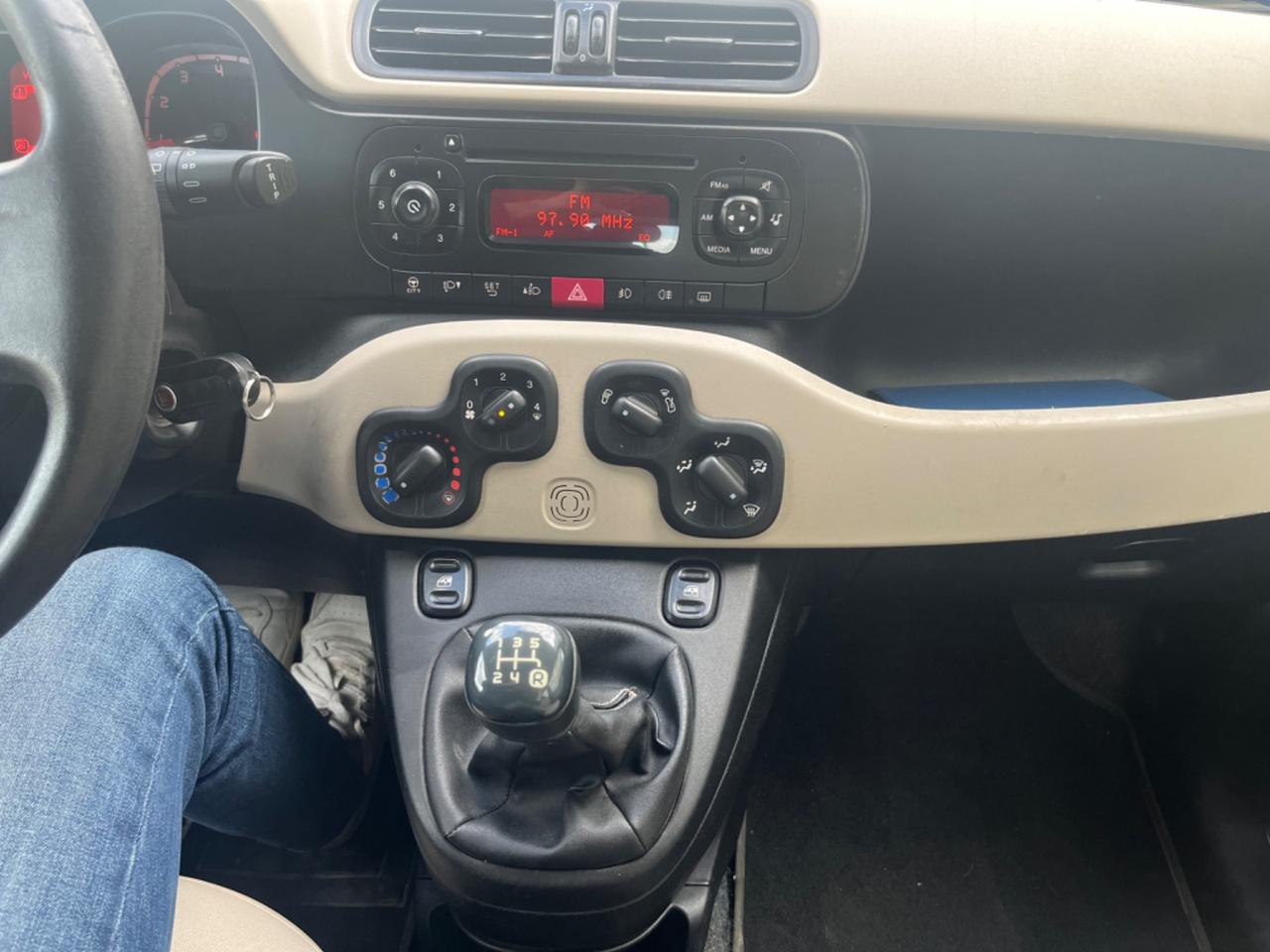 Fiat Panda 1.2 Lounge 2012 84.000 KM
