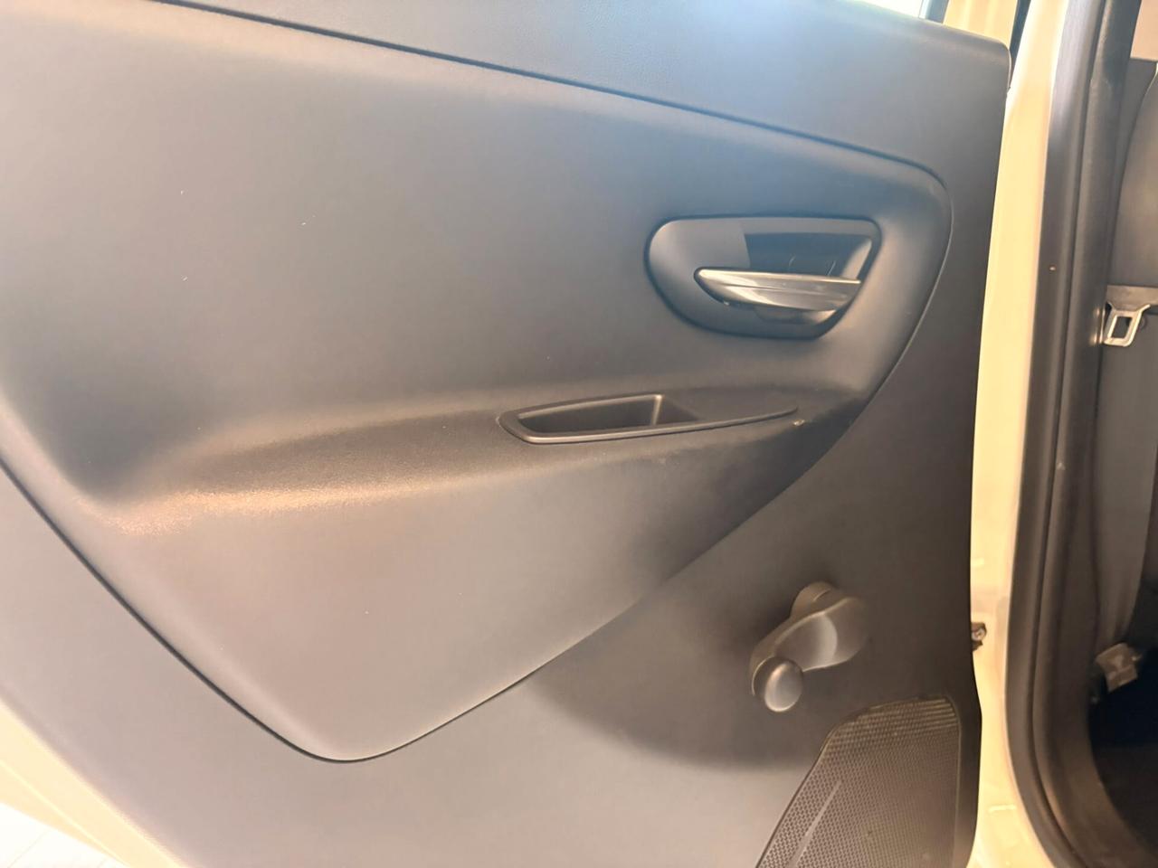 Lancia Ypsilon 1.2 69 CV 5 porte GPL Ecochic Gold