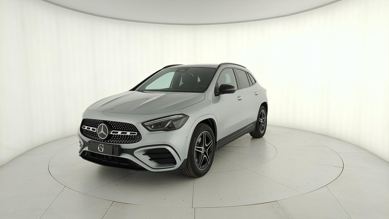 Mercedes-Benz GLA 200 d Automatic 4MATIC
