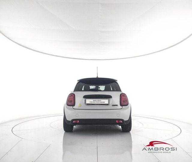 MINI Cooper SE 3 porte SE Classic Premium Package