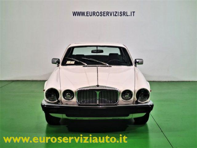 JAGUAR Daimler 5.3 HE XJ 12