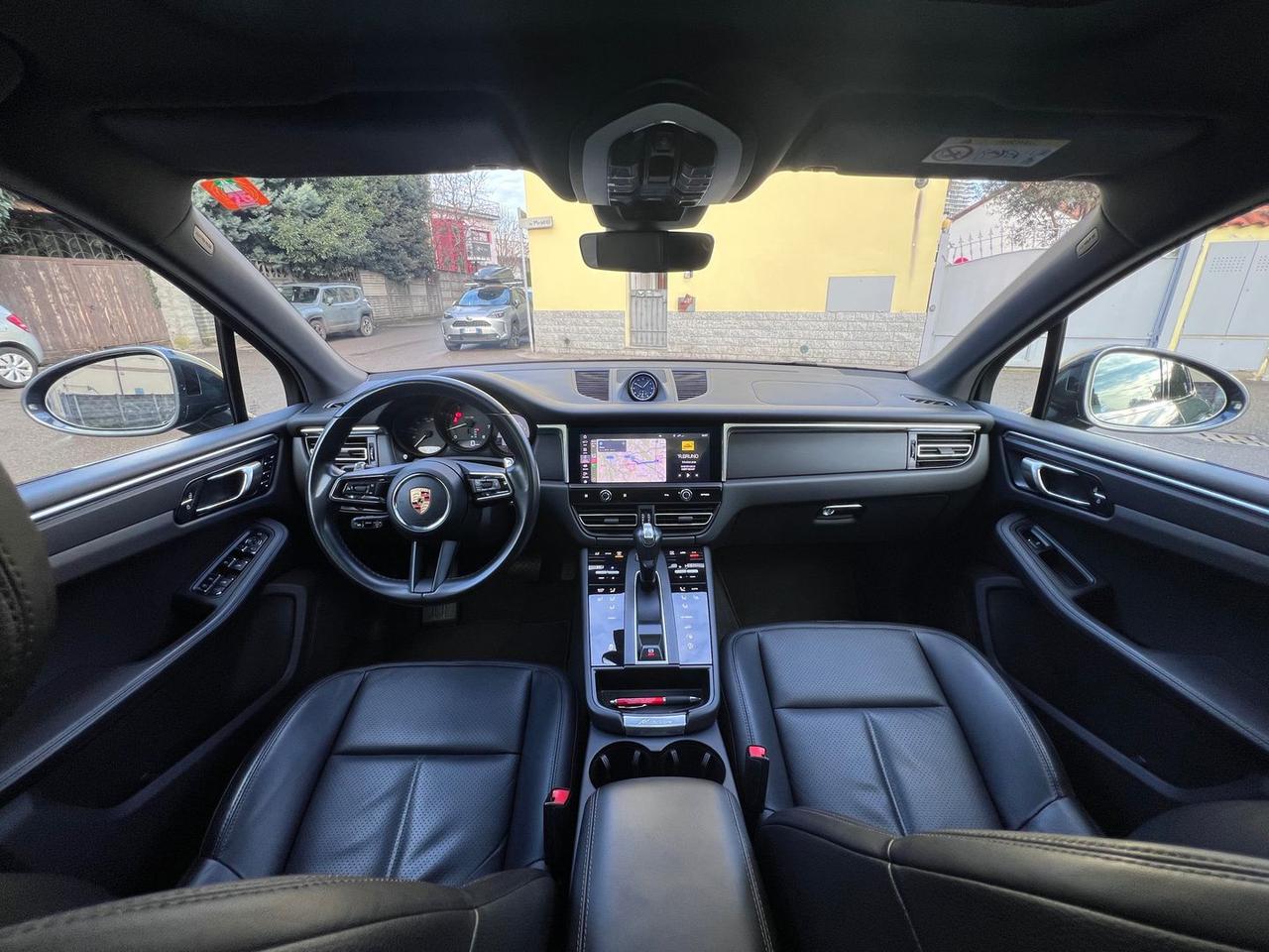 Porsche Macan 2.0 S #8216