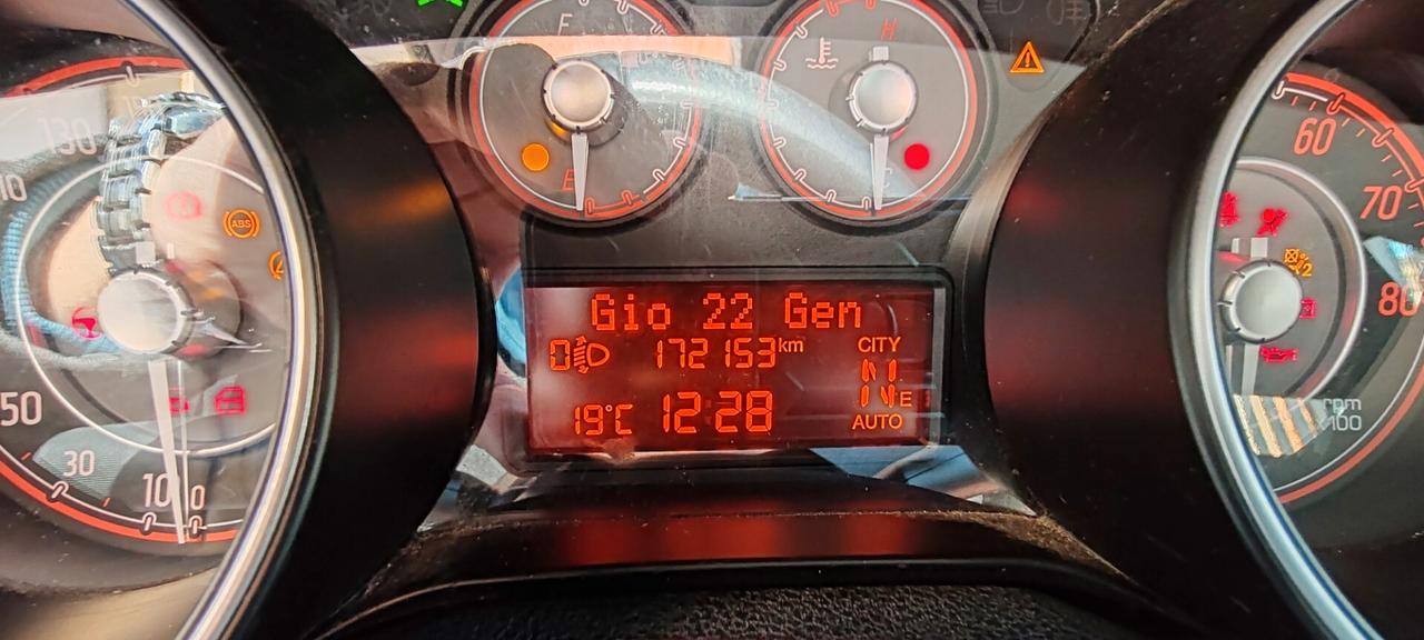 Fiat Punto automatica 1.4 S&S 8V 5 porte Lounge