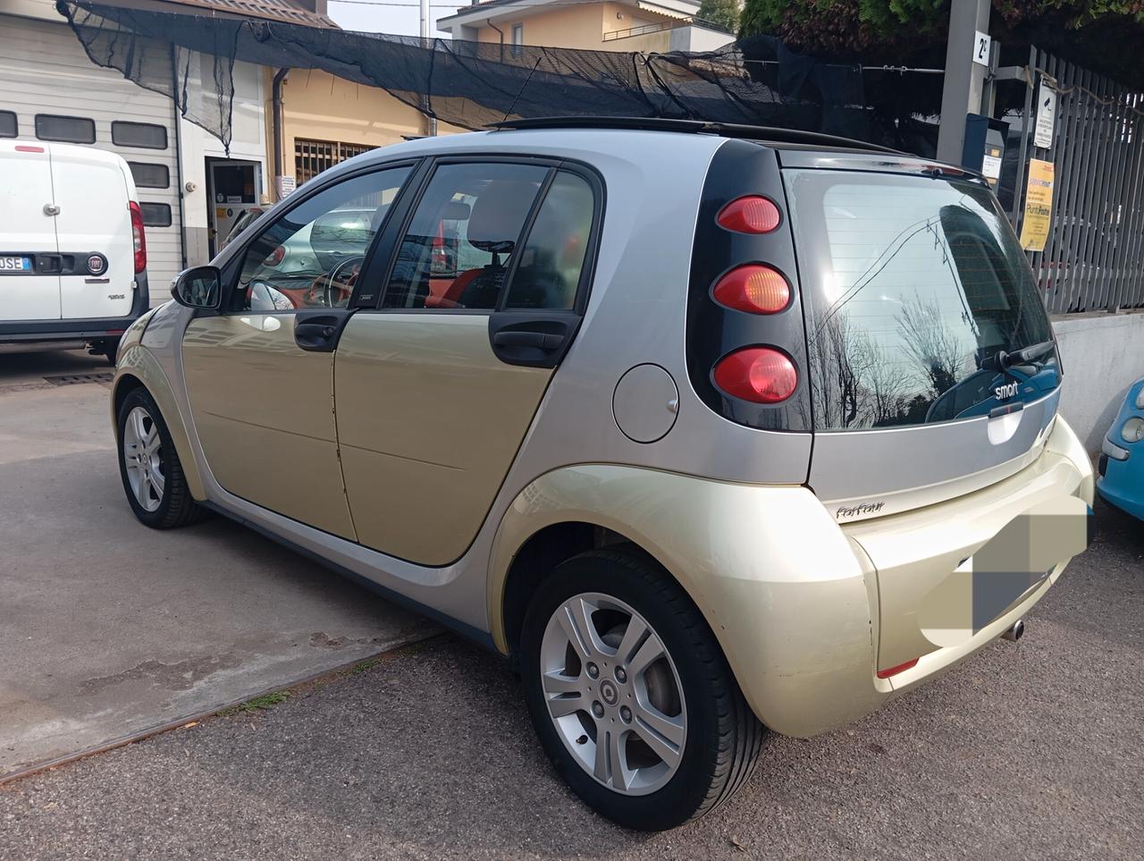 Smart ForFour 1.1 passion automatica permute