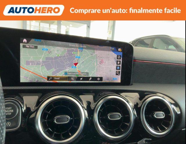 MERCEDES-BENZ A 200 Premium