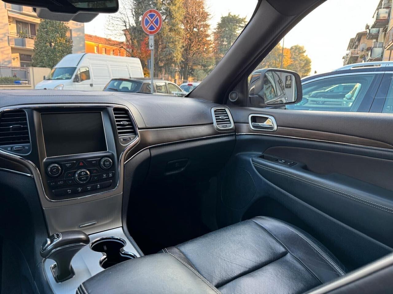 JEEP GRAND CHEROKEE 3.0 V6 CRD 250cv Mjet OVERLAND