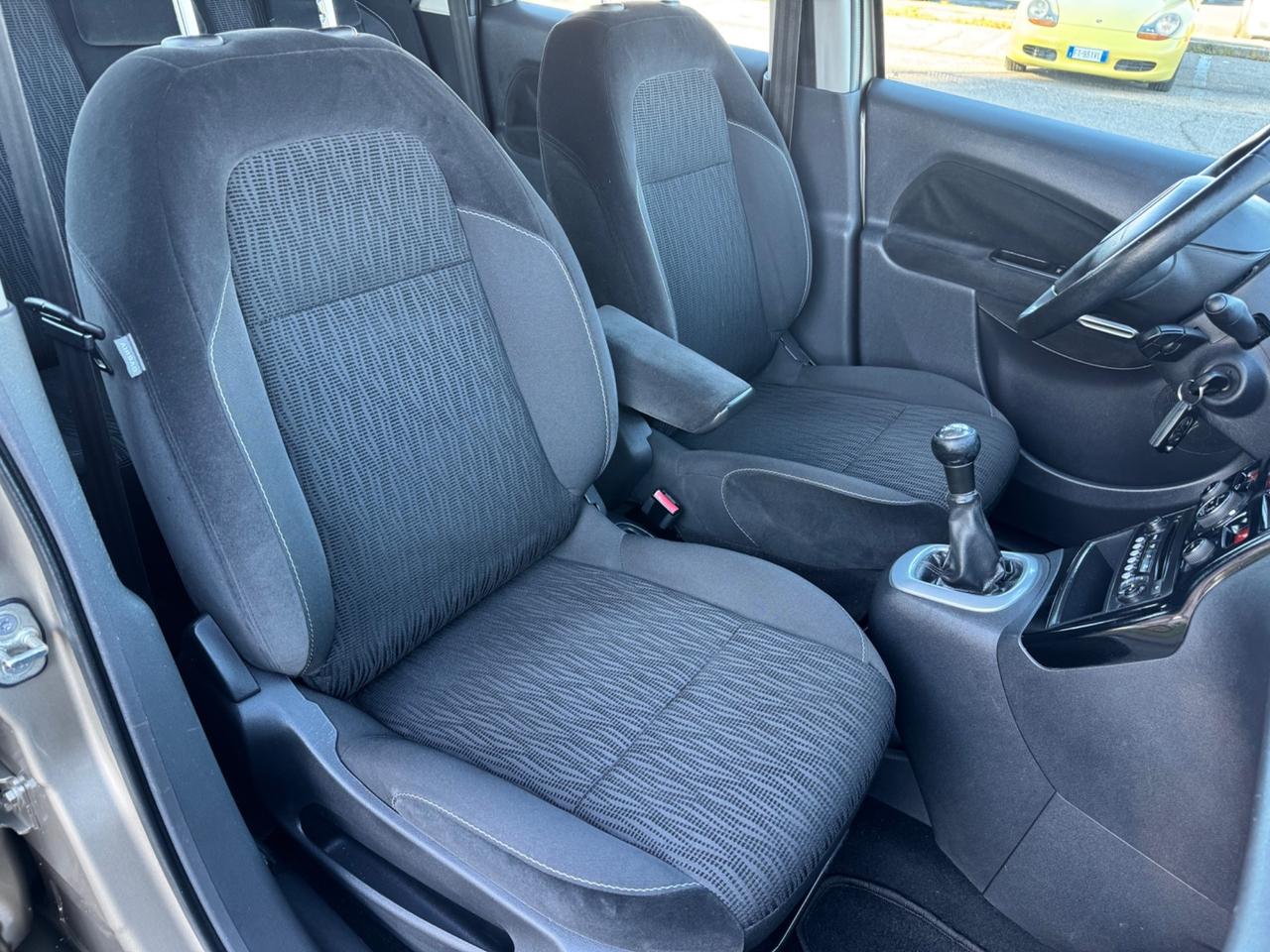 Citroen C3 Picasso tagliandata anche per neopatentati