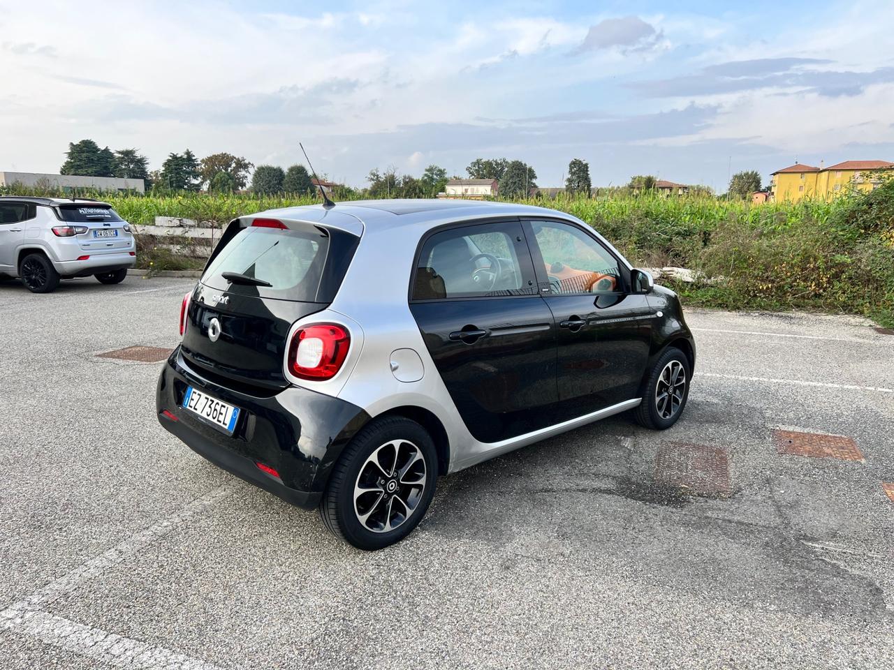 Smart ForFour 70 1.0 Youngster