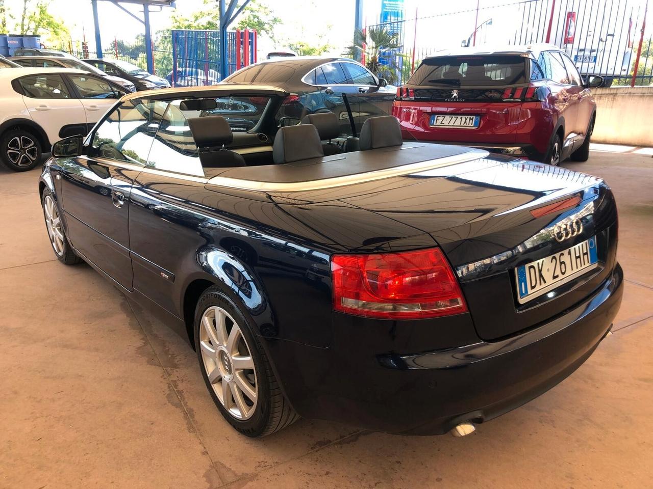 Audi A4 Cabriolet 2.0 TDI S-LINE 140CV