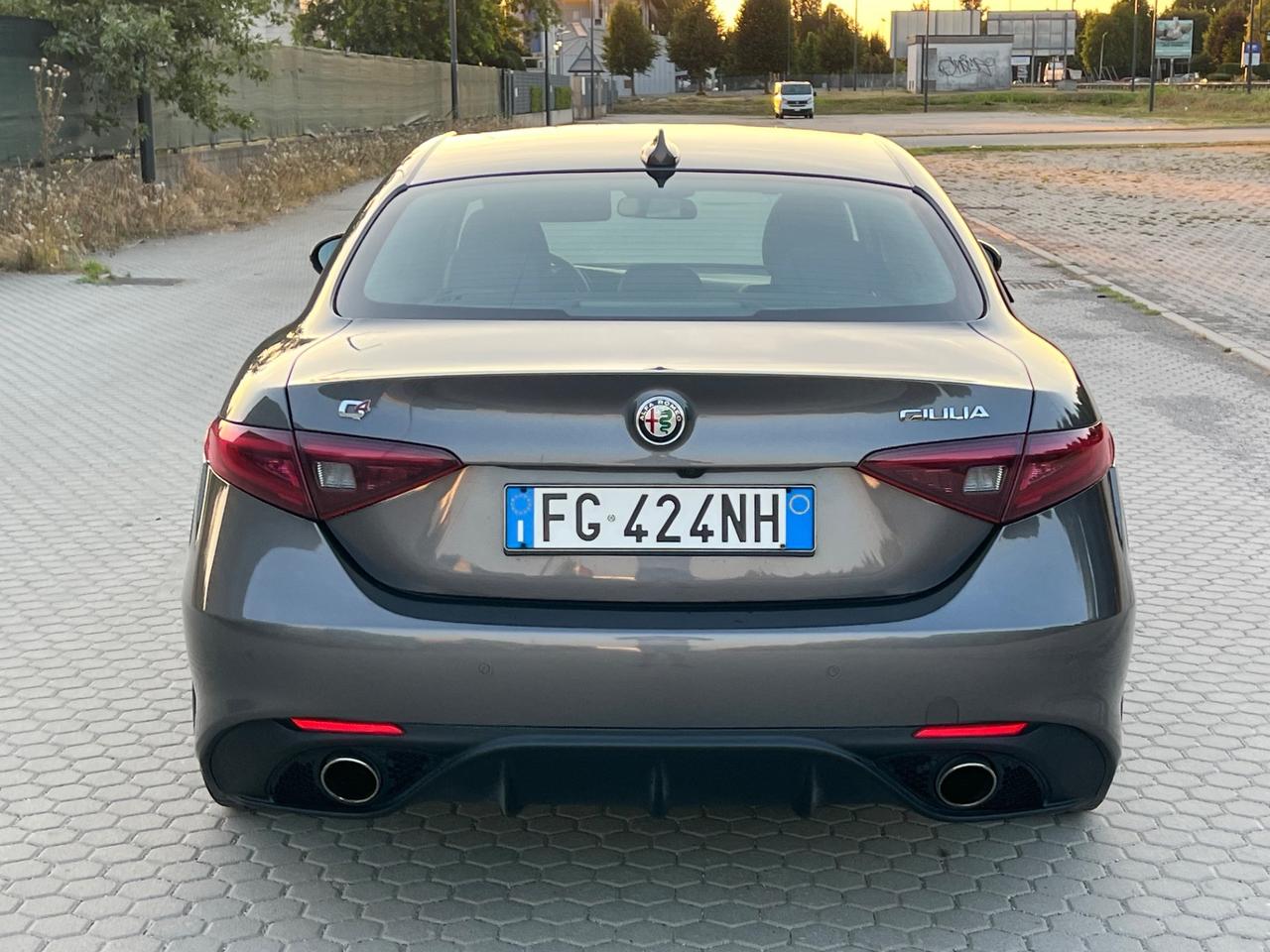 Alfa Romeo Giulia 2.2 Turbodiesel 210 CV AT8 AWD Q4 Veloce