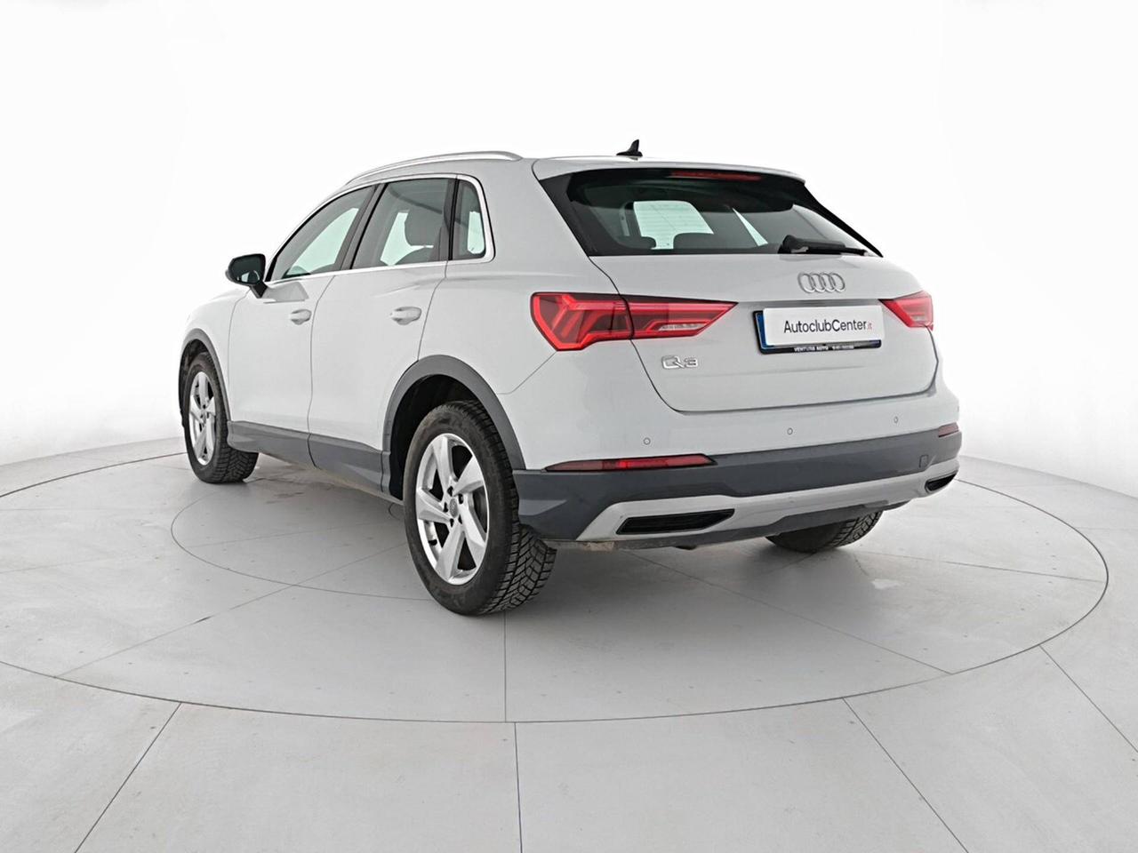 Audi Q3 35 2.0 tdi Business Advanced