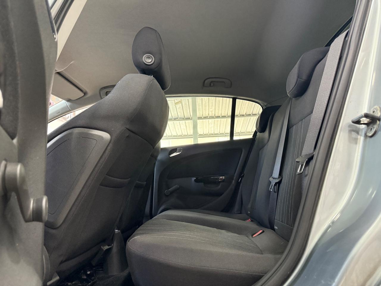Opel Corsa 1.2 gpl 2011 full optional