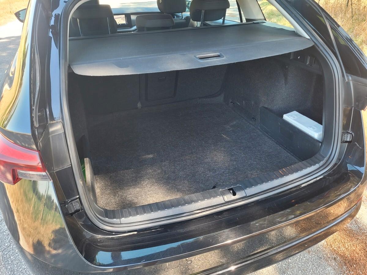 Skoda Octavia 1.0 e-TEC DSG Wagon Executive