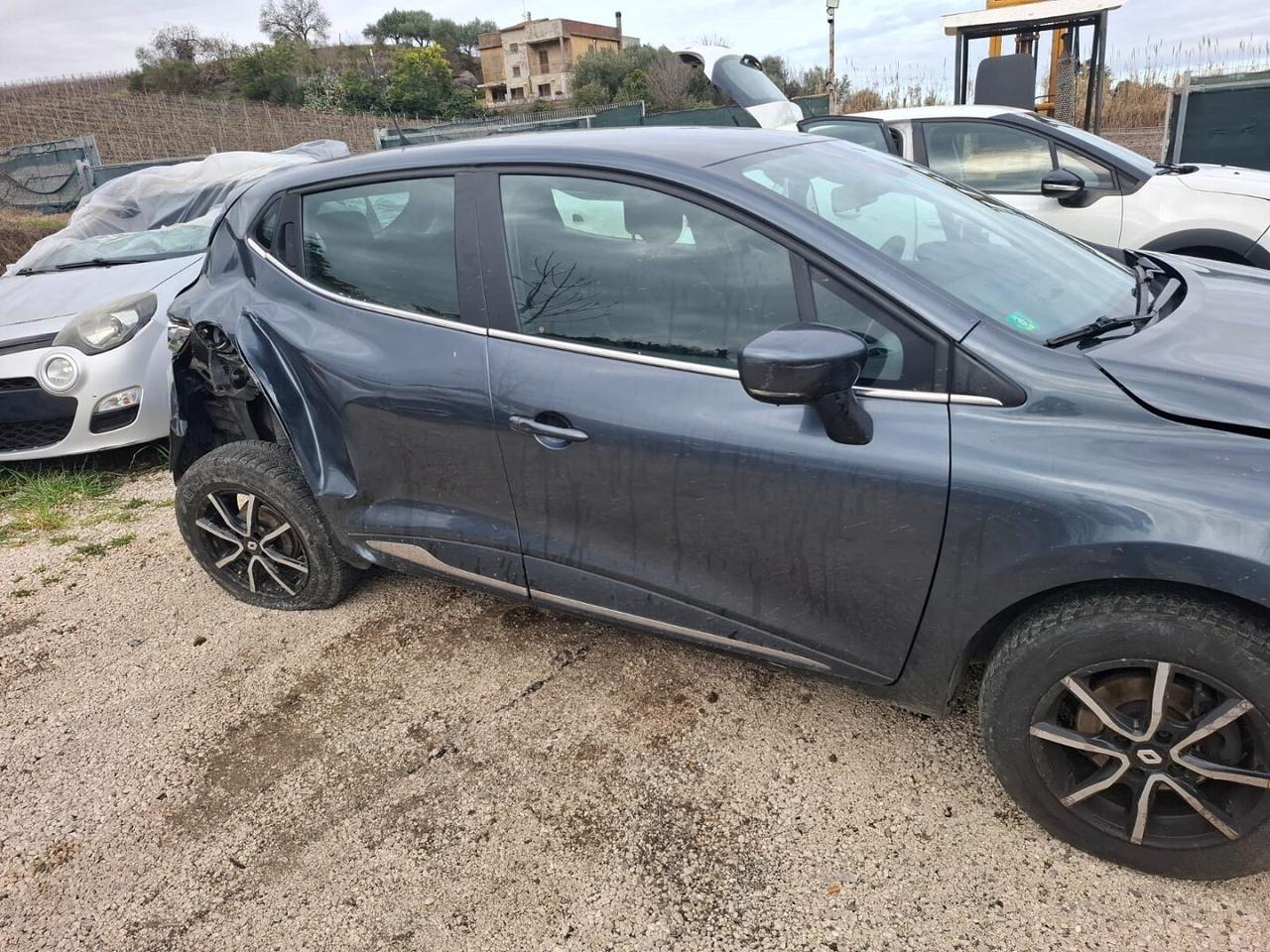 RENAULT CLIO TCE BENZINA/GPL INCIDENTATA MARCIANTE