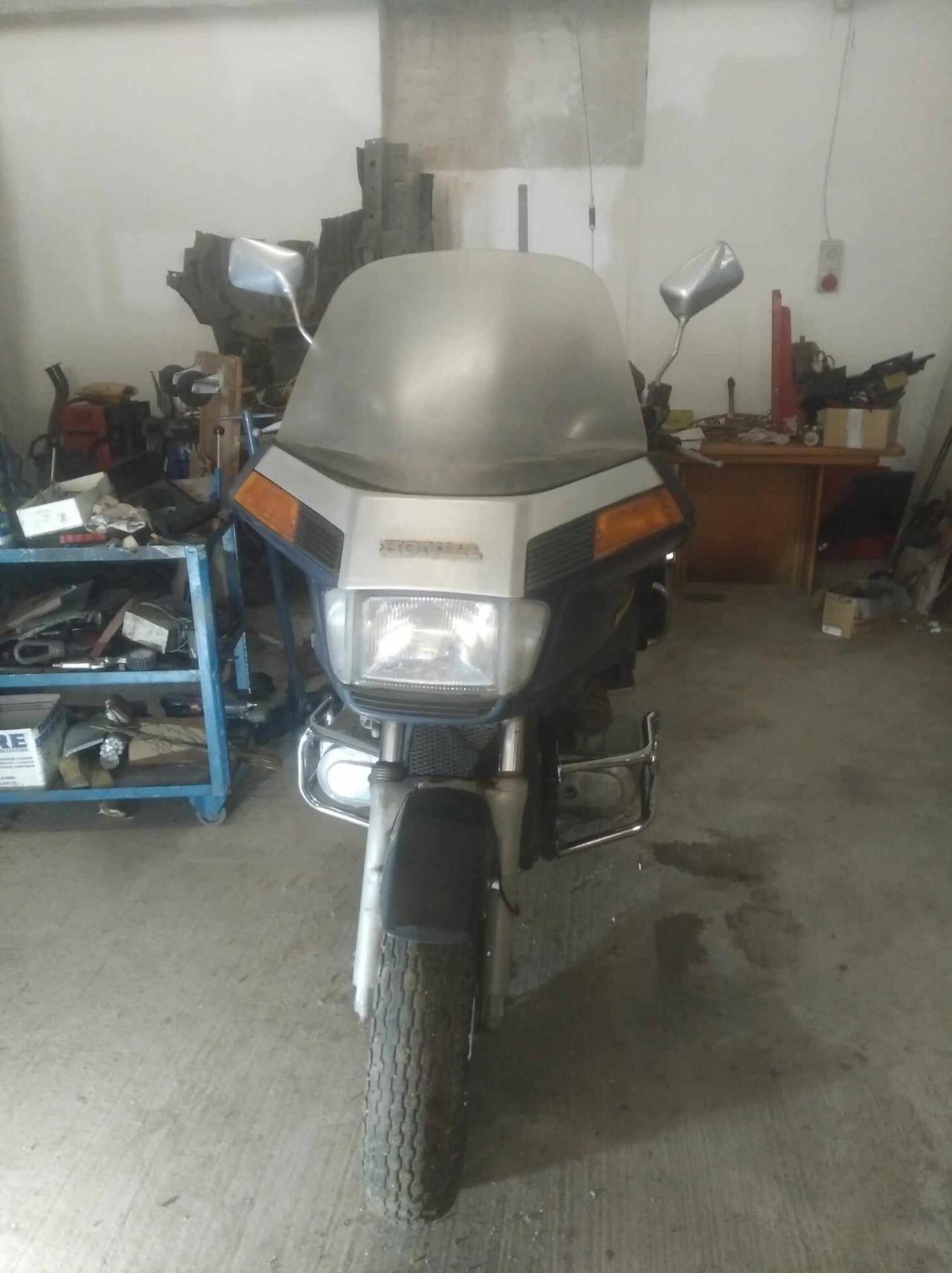 Honda Goldwing 1200