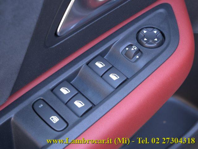 CITROEN C4 PureTech 130 S&S EAT8 Shine