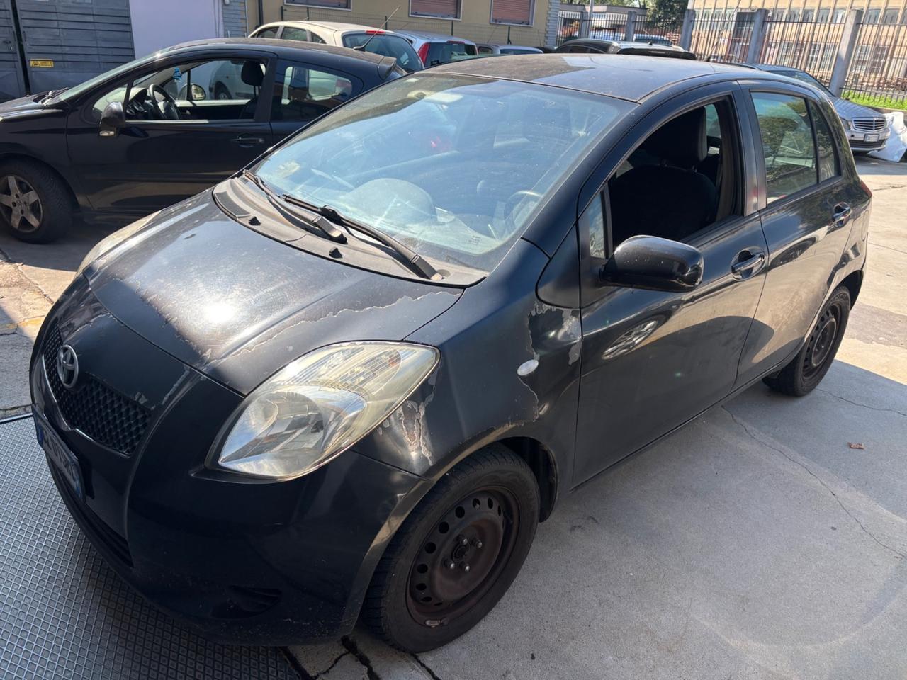Toyota Yaris 1.0 5 porte Sol