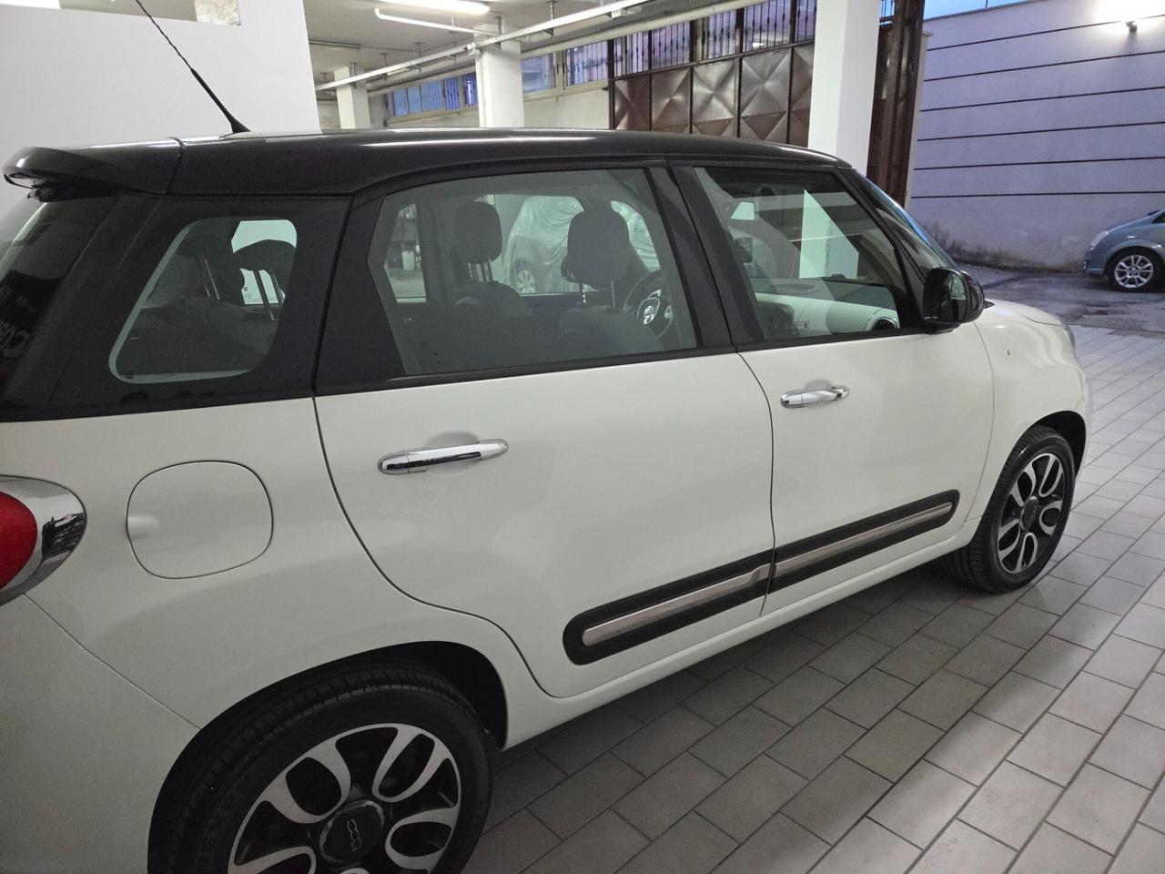 Fiat 500L 0.9 TwinAir Turbo Natural Power Lounge
