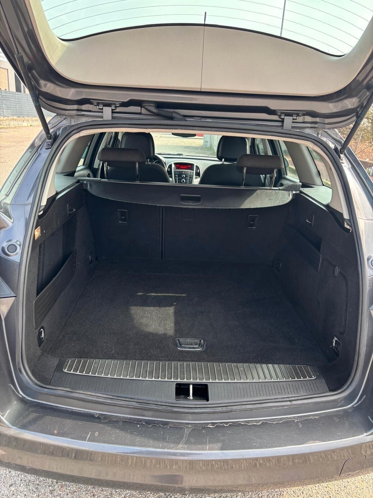 Opel Astra 1.4 100CV Sports Tourer Cosmo UNICO PROPRIETARIO