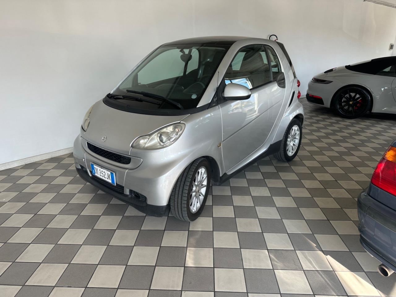 Smart ForTwo 1000 52 kW SERVOSTERZO