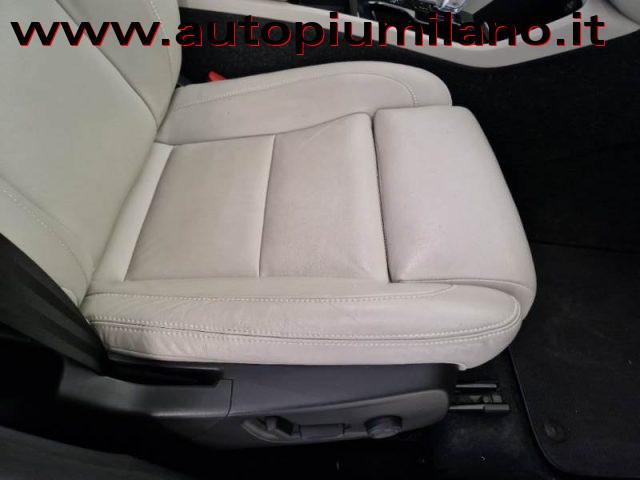 VOLVO XC40 T5 Recharge Plug-in Hybrid Inscription