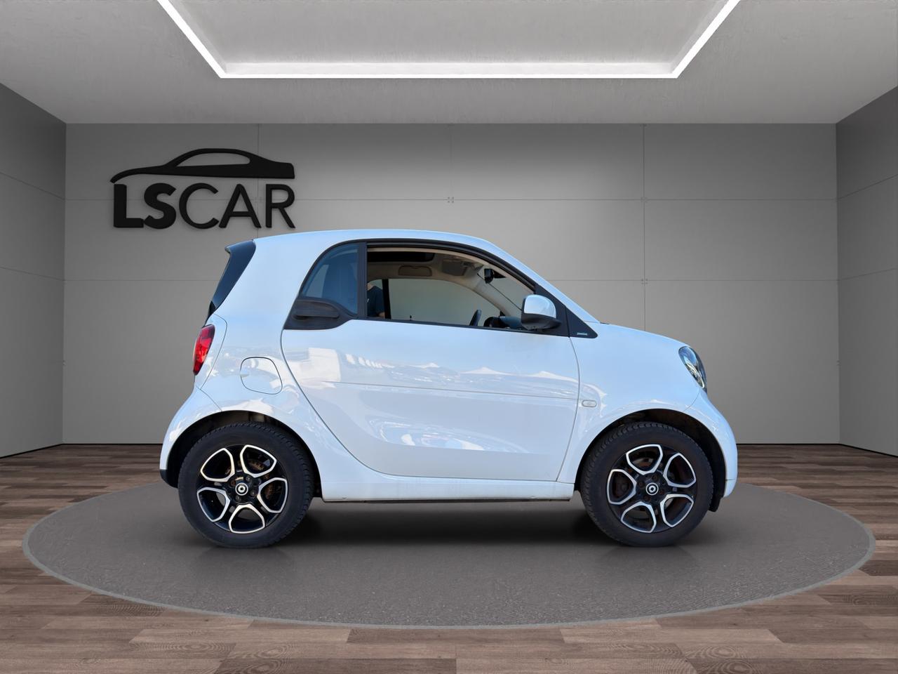 Smart fortwo coupe Fortwo 1.0 Passion 71cv - Unipro - Promo Finanziamento - Cerchi in lega - Sedili riscaldabili - LED - Bracciolo