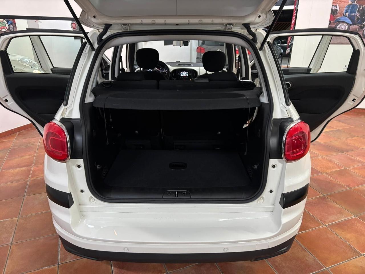 FIAT 500L 10/2017 1.3 MJT 130.000 KM