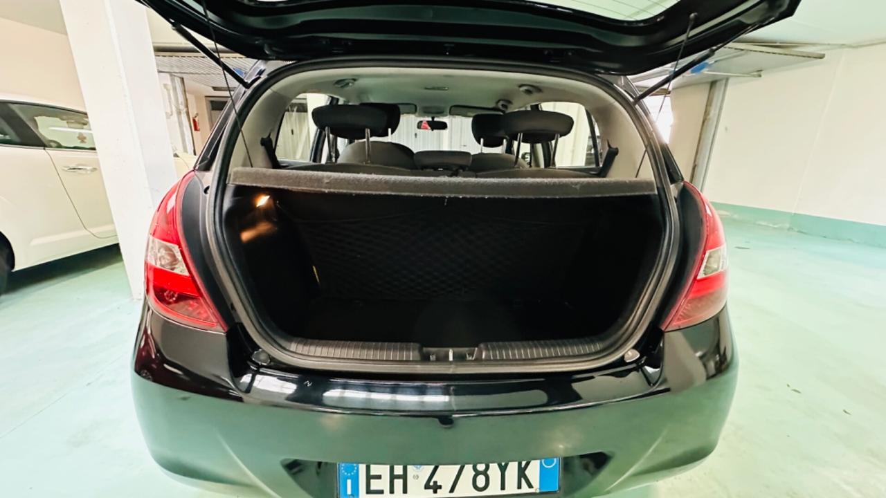 Hyundai i20 1.4 CRDi 5p. (Anche per neopatentati)
