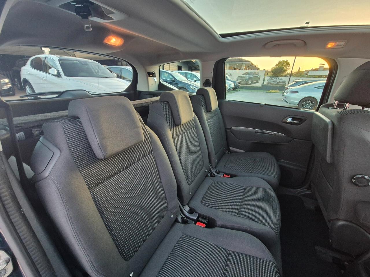 Peugeot 5008 1.6 HDi 120 EAT6 Allure 7 POSTI