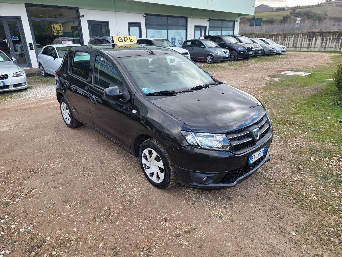 DACIA SANDERO 1.2 GPL OK NEOP. GARANZ 12 MESI