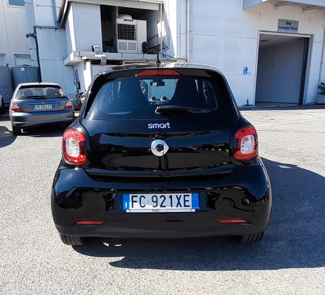Smart ForFour 70 1.0 Youngster