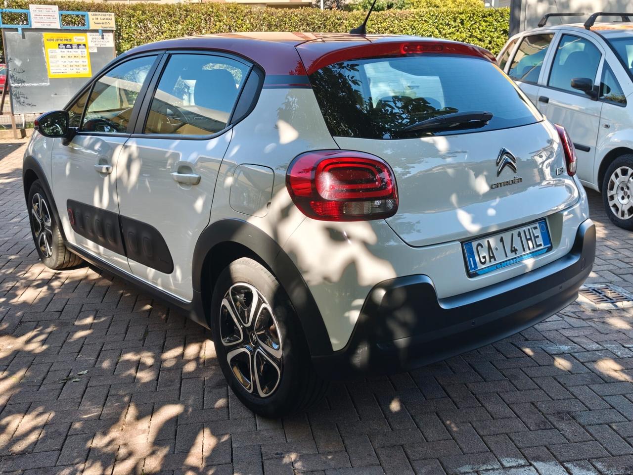 Citroën C3 1.2 PureTech 83 CV S&S Feel Pack (o Shine) Bicolore
