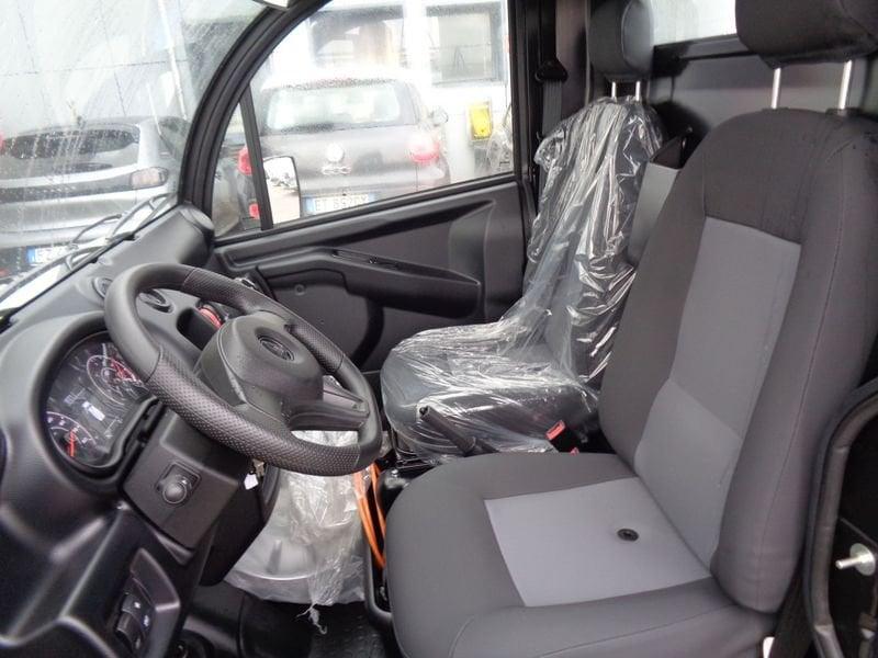 Aixam E-Truck Doppio Pianale con Lampeggianti Led e Segnalatore Lavori
