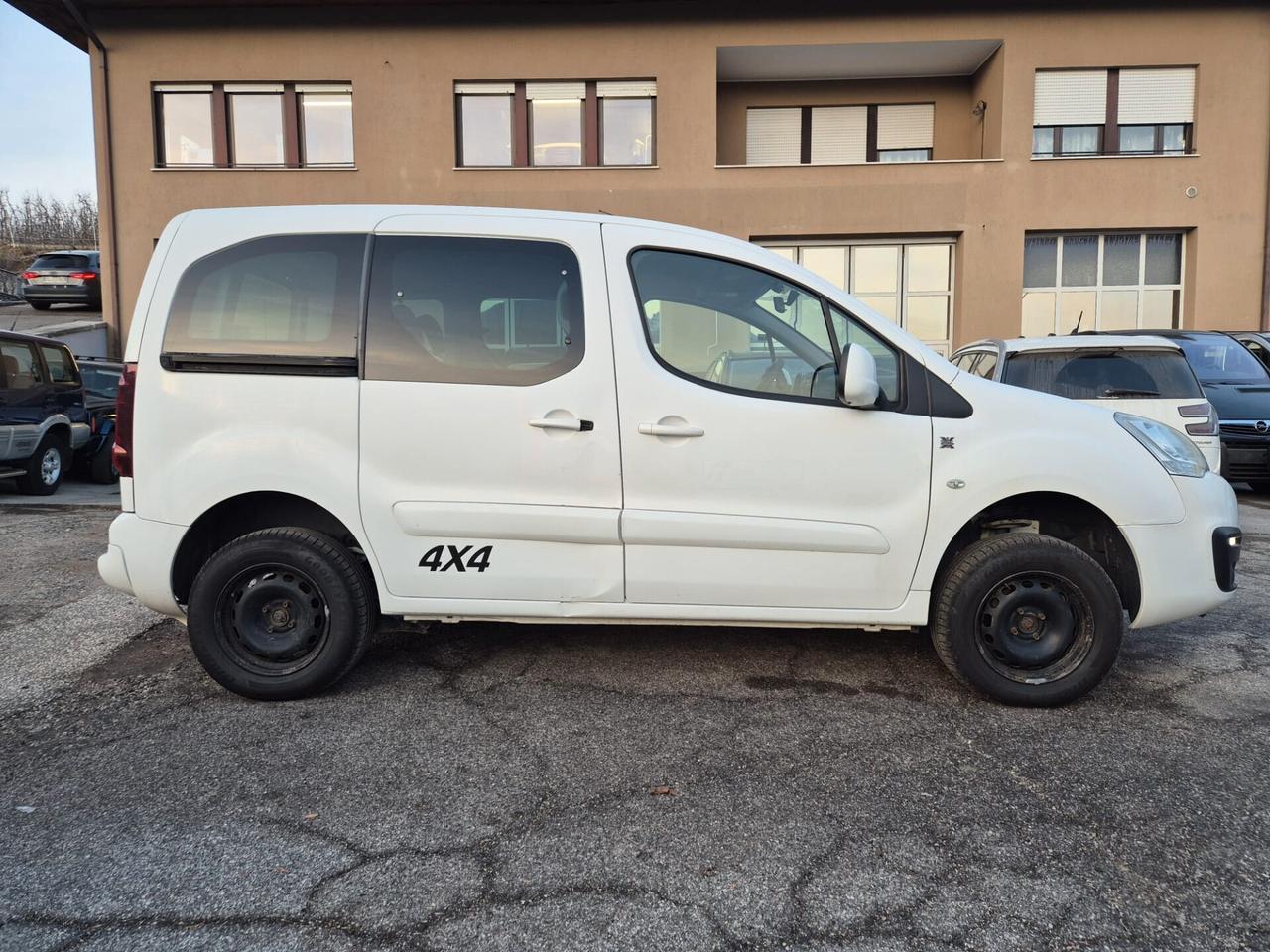 PEUGEOT PARTNER 5 POSTI 4X4