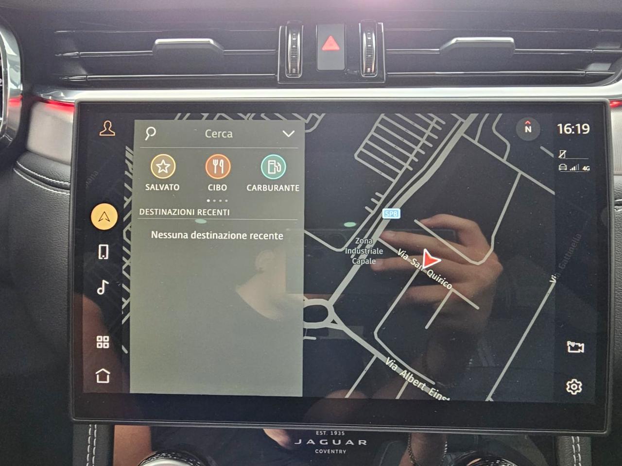 Jaguar F-Pace 2.0 D204 R-Dynamic SE awd auto camera