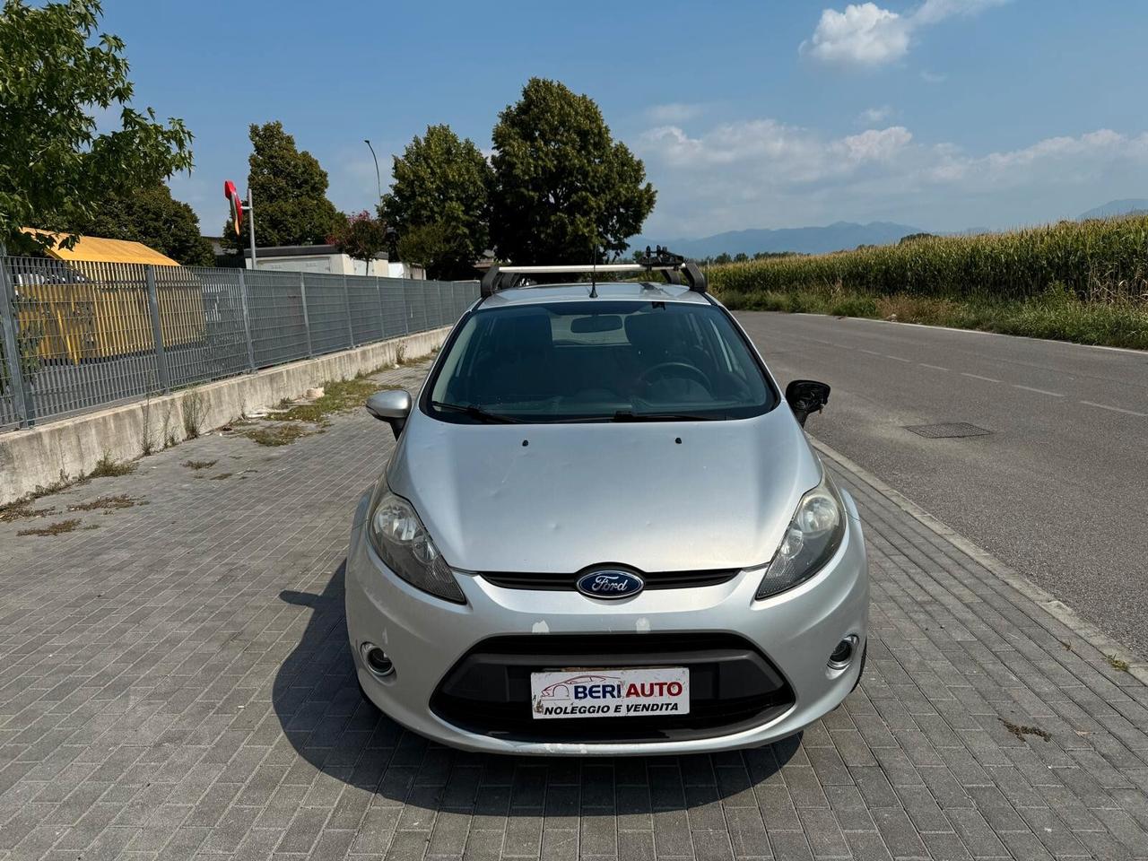 Ford Fiesta adatta neopatentati