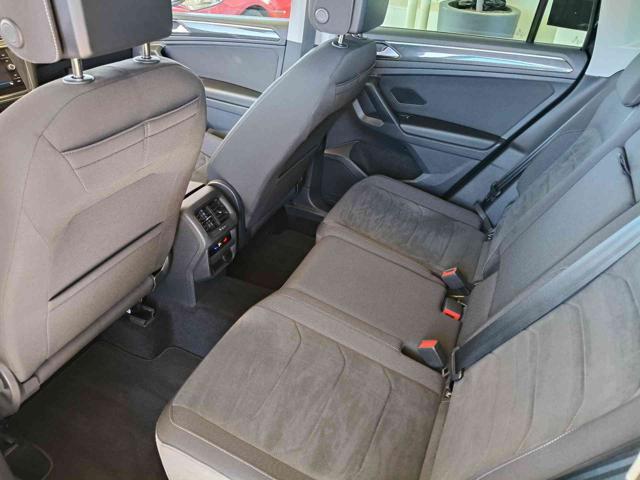 VOLKSWAGEN Tiguan 2.0 TDI 150 CV SCR DSG Elegance