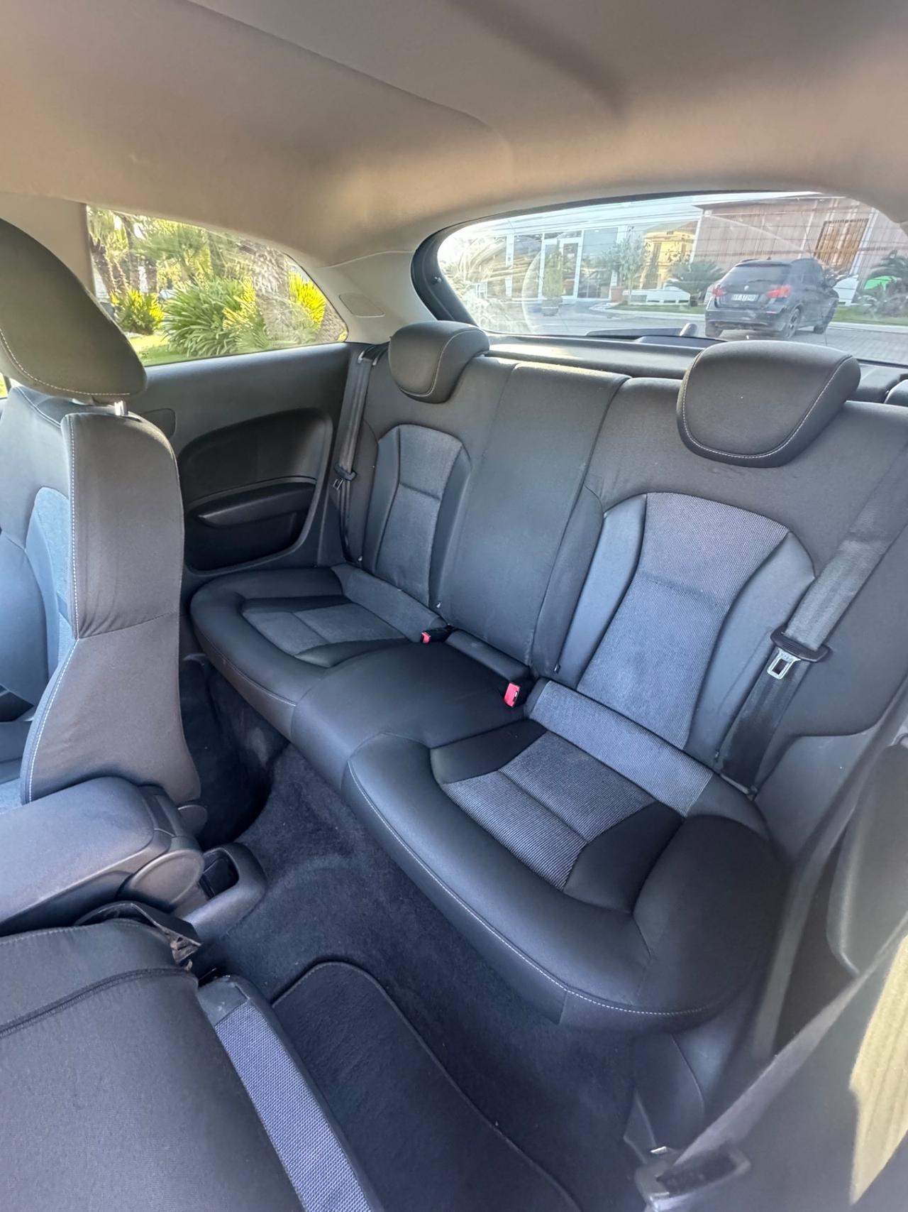 Audi A1 1.6 TDI S tronic Ambition