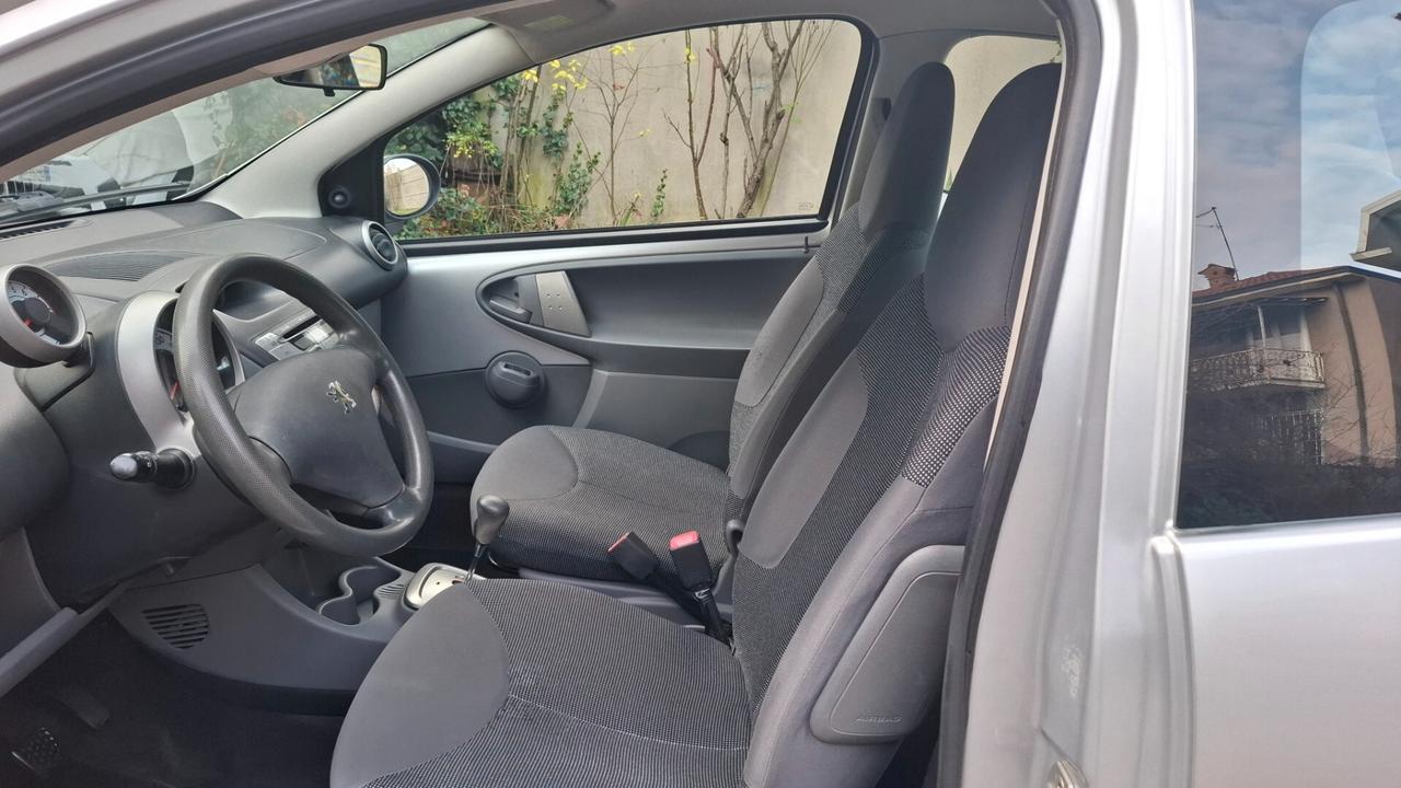 Peugeot 107 1.0 68CV 3p. Plaisir 2Tronic