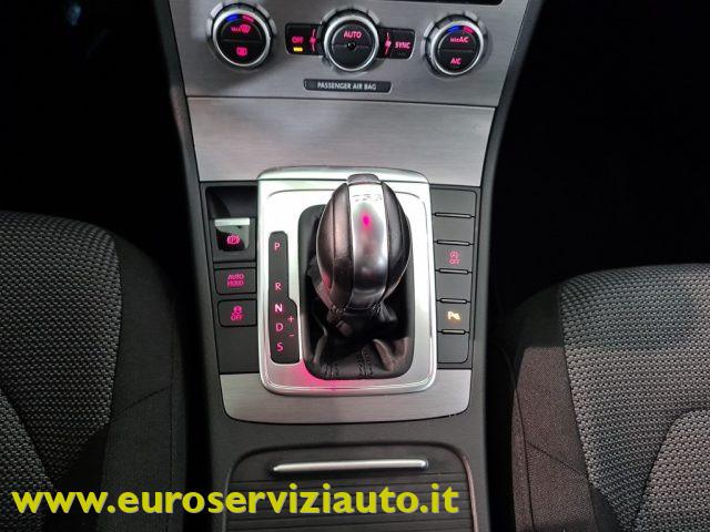 VOLKSWAGEN Passat VARIANT. 1.6 TDI DSG Comfortline