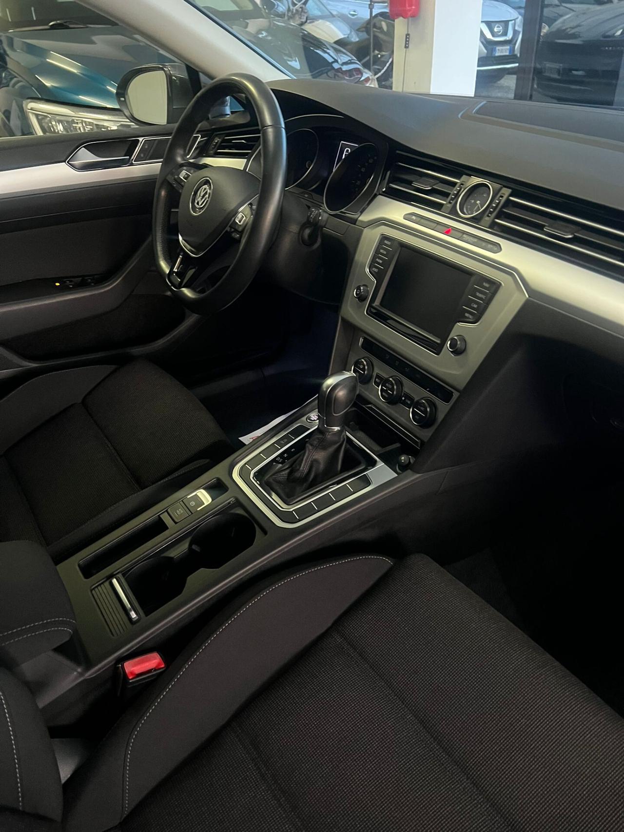 Volkswagen Passat 1.6 TDI DSG Comfortline BlueMotion Technology