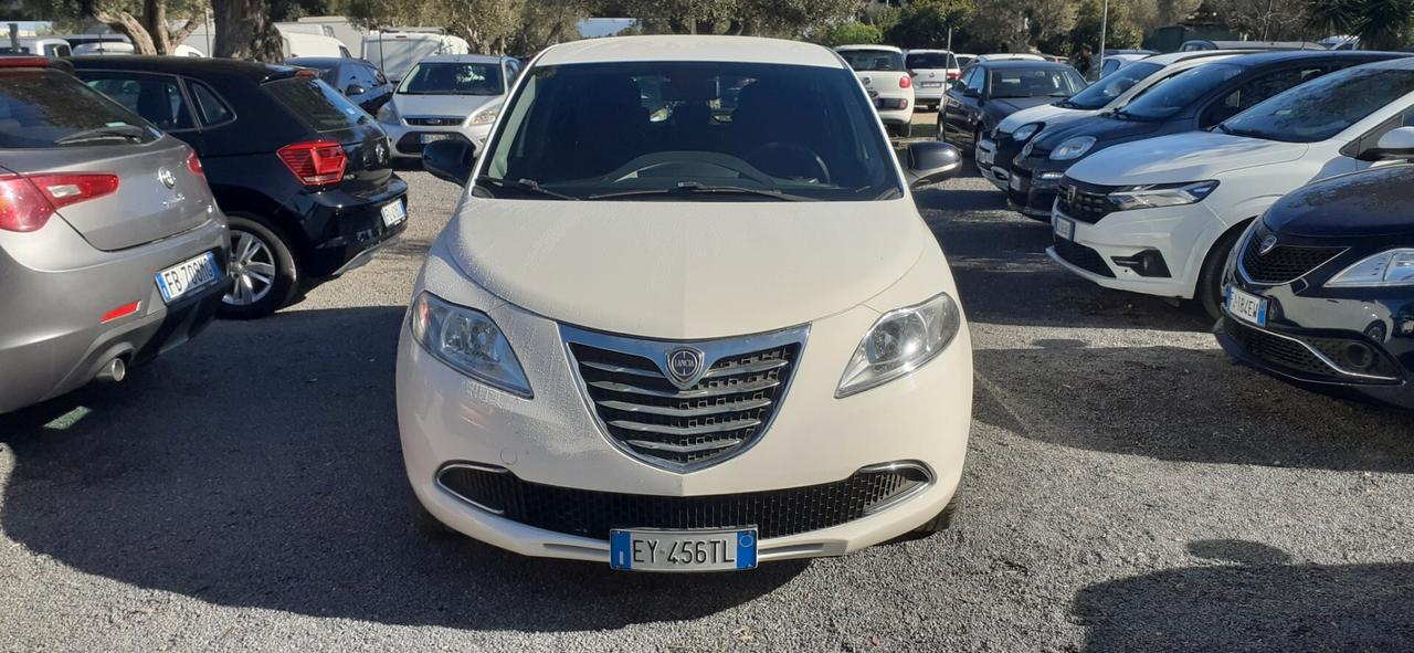 LANCIA YPSILON 2015 - 1.2 BENZINA OK NEOP. LB AUTOMOBILI