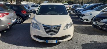 LANCIA YPSILON 2015 - 1.2 BENZINA OK NEOP. LB AUTOMOBILI