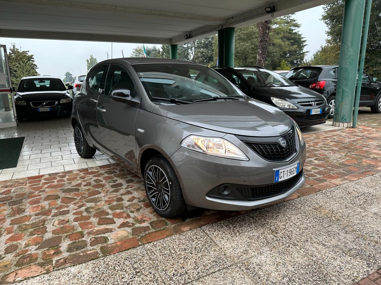 Lancia Ypsilon 1.0 Hybrid Oro Km Zero