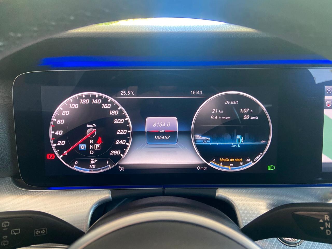 Mercedes E 200 Premium Plus