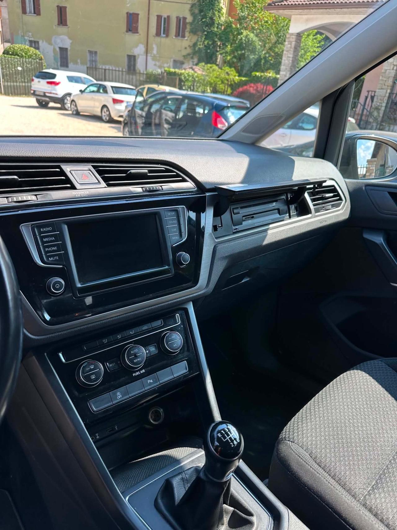 Volkswagen TOURAN 1.6 TDI 150 CV DSG 7 POSTI