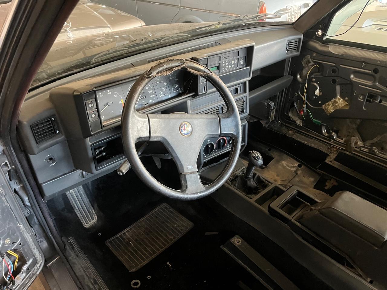 Alfa Romeo 75 Turbo SENZA MOTORE