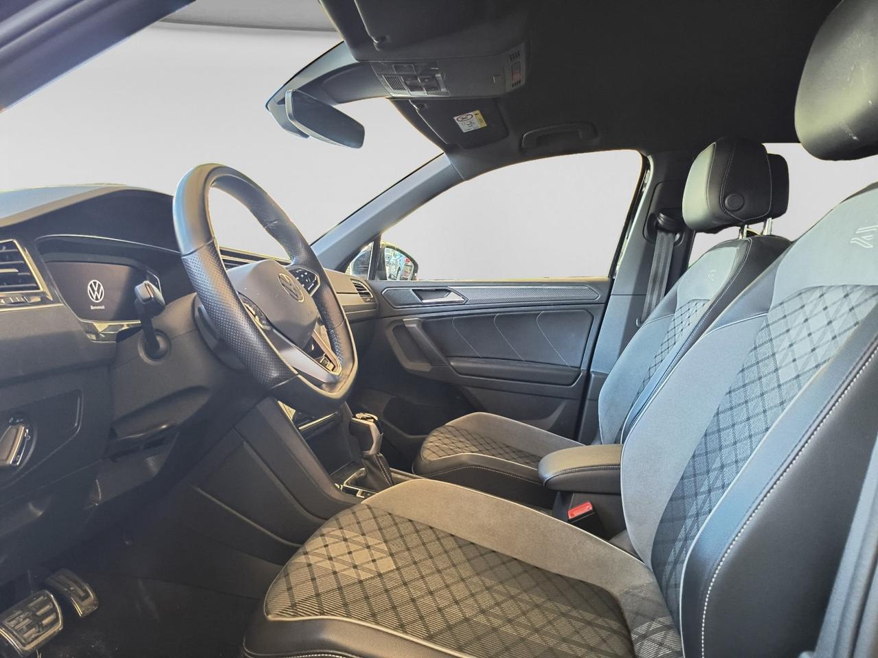 VOLKSWAGEN Tiguan II 2021 - Tiguan 2.0 tdi R-Line 150cv dsg