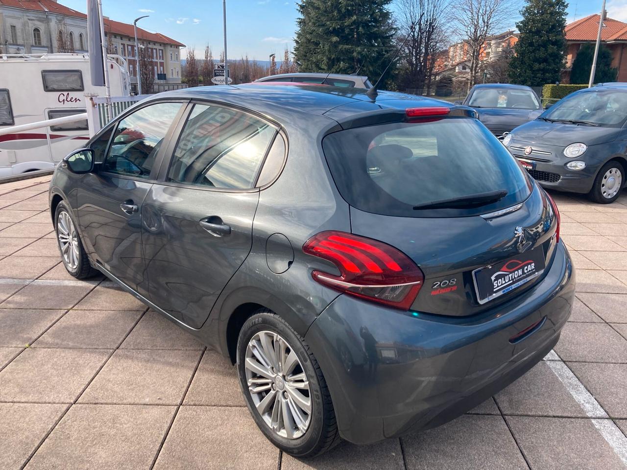 Peugeot 208 PureTech 82 5 porte Allure