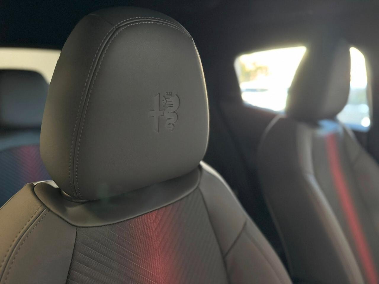 Alfa Romeo Junior 1.2 145 CV Hybrid eDCT6 Speciale